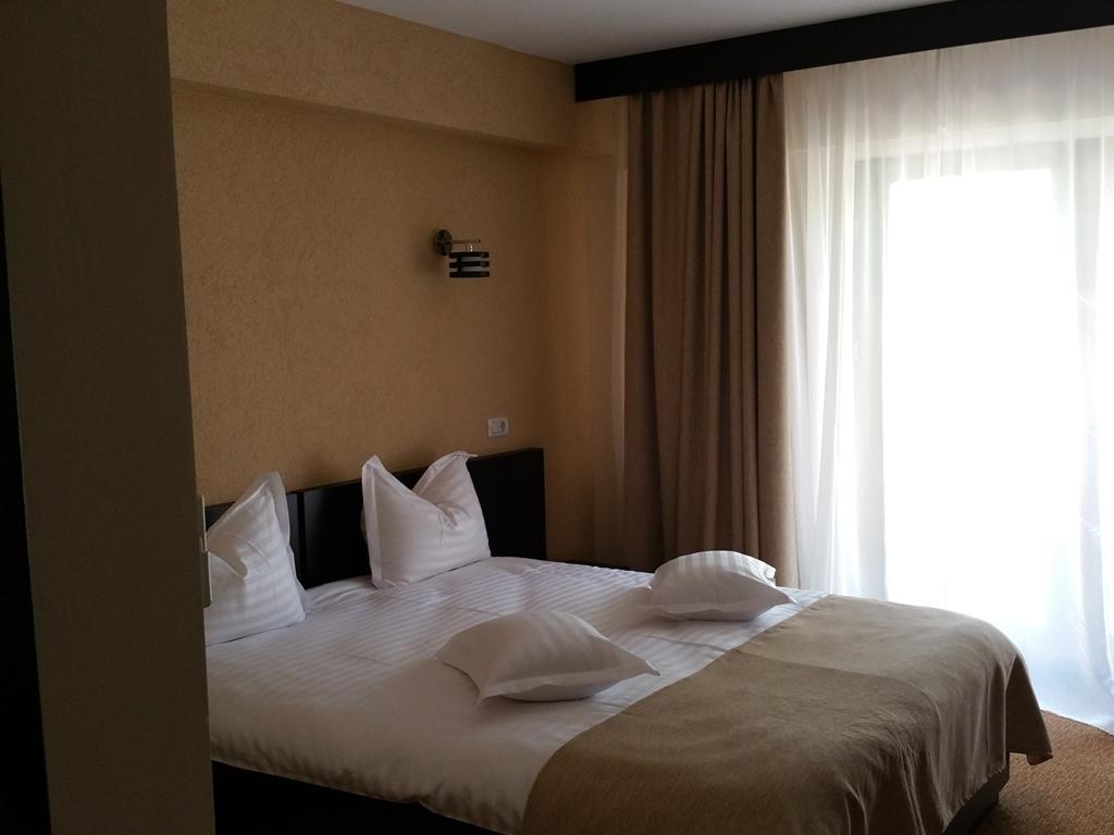 Pensiunea Berna Bacău Zimmer foto